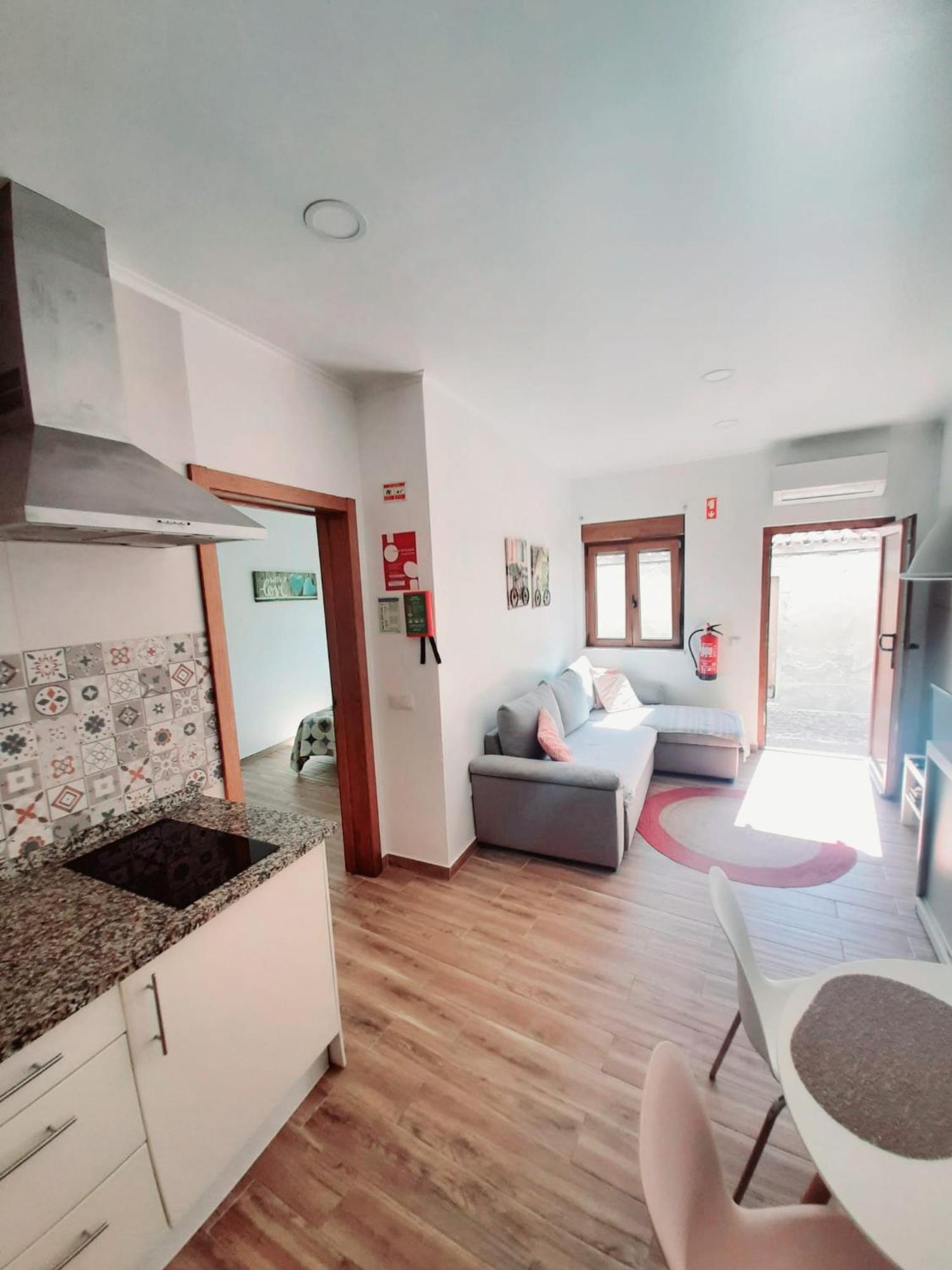 Casa Barbara - No Centro Historico De Aljezur Villa Luaran gambar